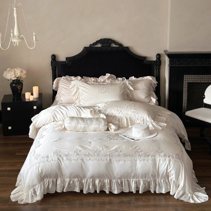 Sweet Tencel Four-Piece Bedding Set For Girls Bedr...