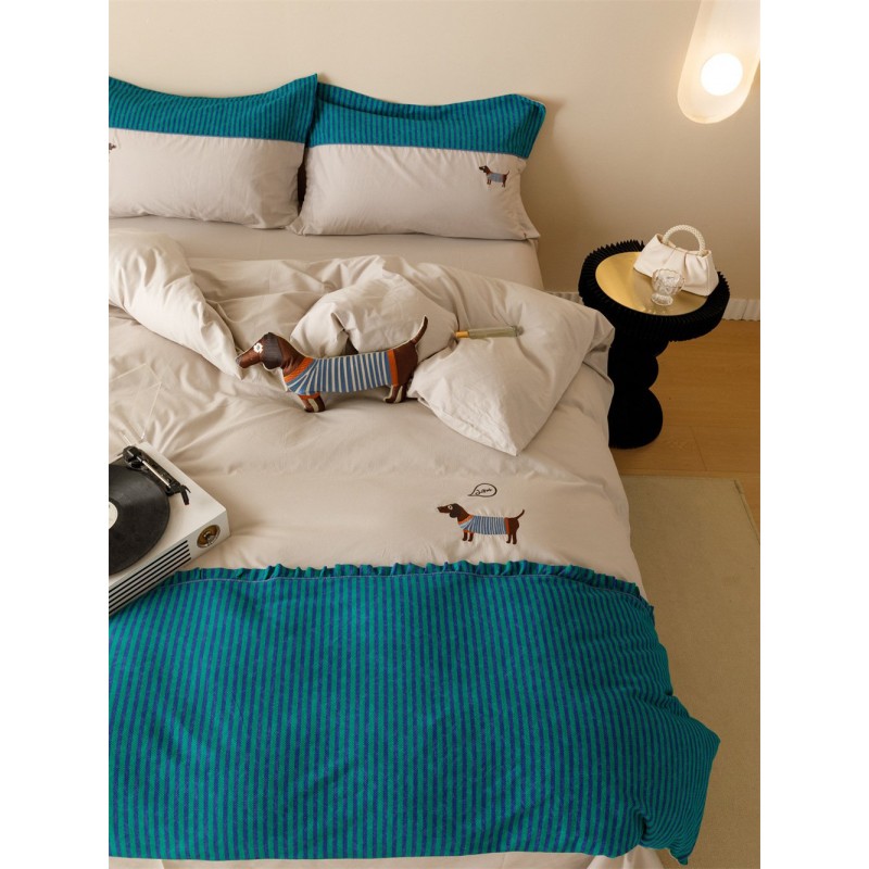 120 Brushed Four-piece Set Embroidered Cotton Quilt Cover Bedding