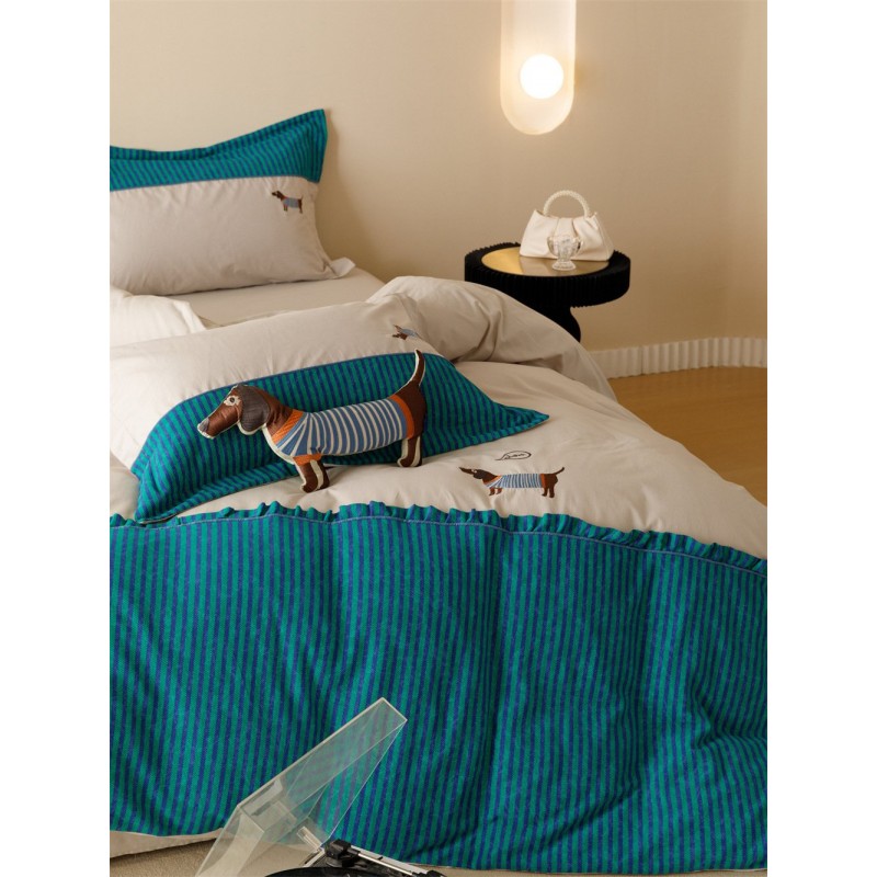 120 Brushed Four-piece Set Embroidered Cotton Quilt Cover Bedding