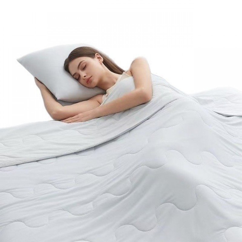 Mulberry Silk Quilt – Cooling Lyocell Fabric 4-Season Lightweight Comforter