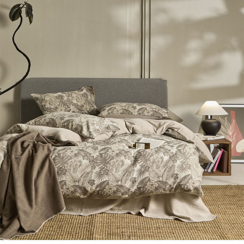 Single Double Bed Sheets Washed Four-piece Set Simple Linen Bedding Single Double Bed Sheets Washed Four-piece Set Simple Linen Bedding