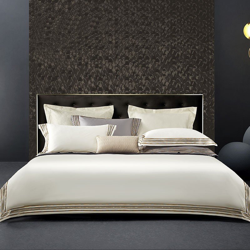 Light Luxury Solid 140 Thread Count Embroidery Solid Four Piece Bedding Set Light Luxury Solid 140 Thread Count Embroidery Solid Four Piece Bedding Set